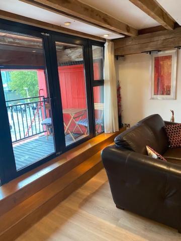 Apartment 3, Warehouse K Лондон Экстерьер фото